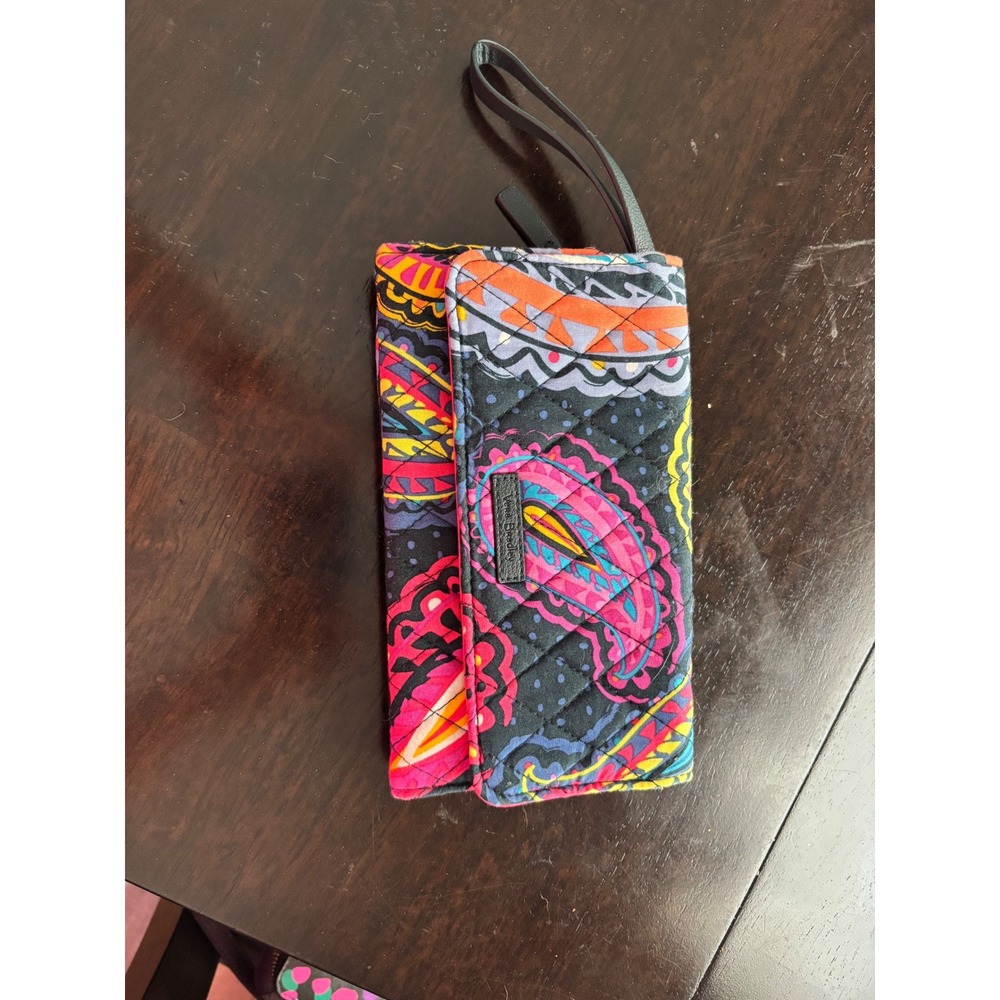 Vera Bradley Quilted Cotton Trifold Wristlet Wallet Paisley Multicolor Black